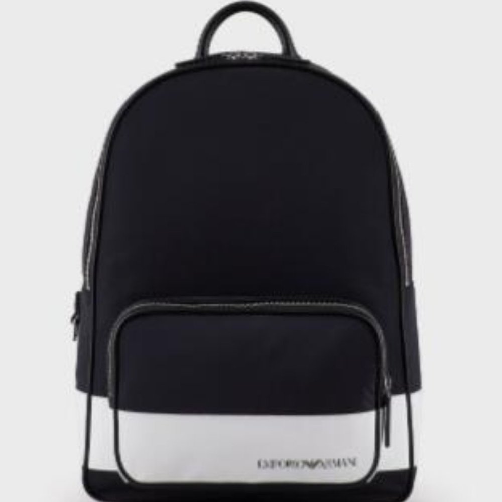 Classic logo hit-colored shoulder bag